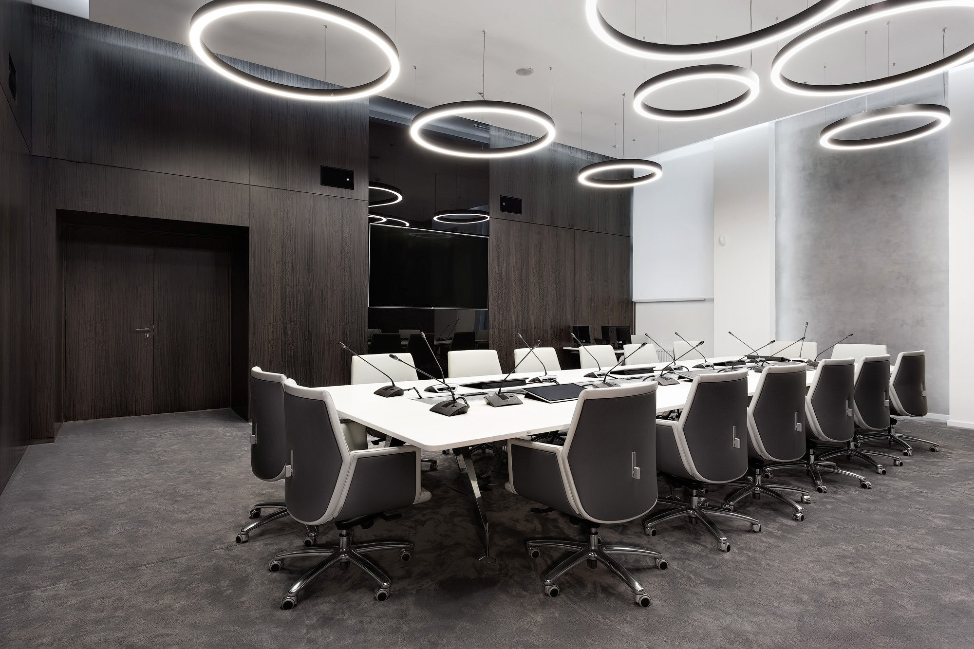 Фото Шпонированные двери Regina