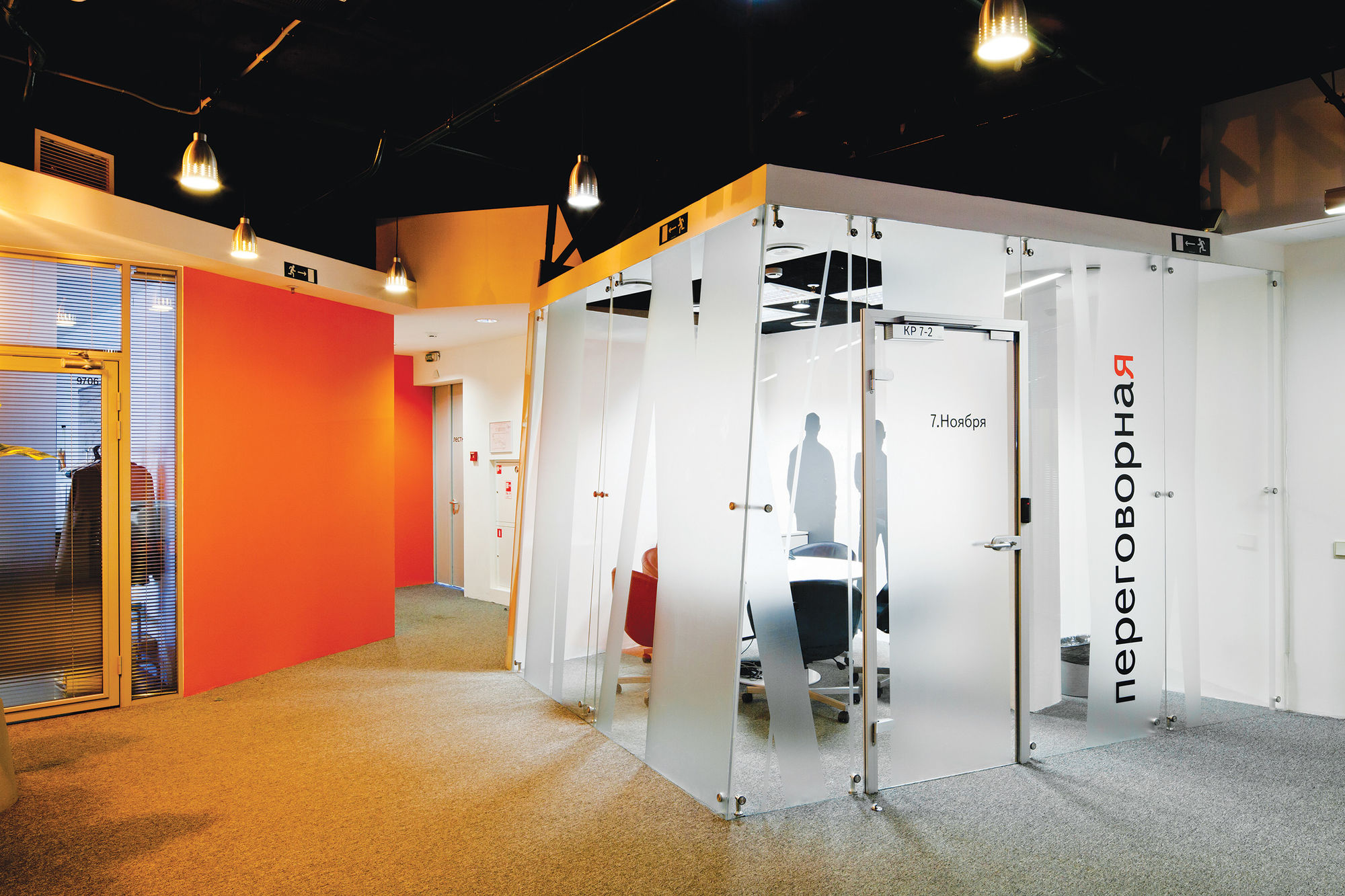 Фото Цельностеклянные перегородки NAYADA-Crystal