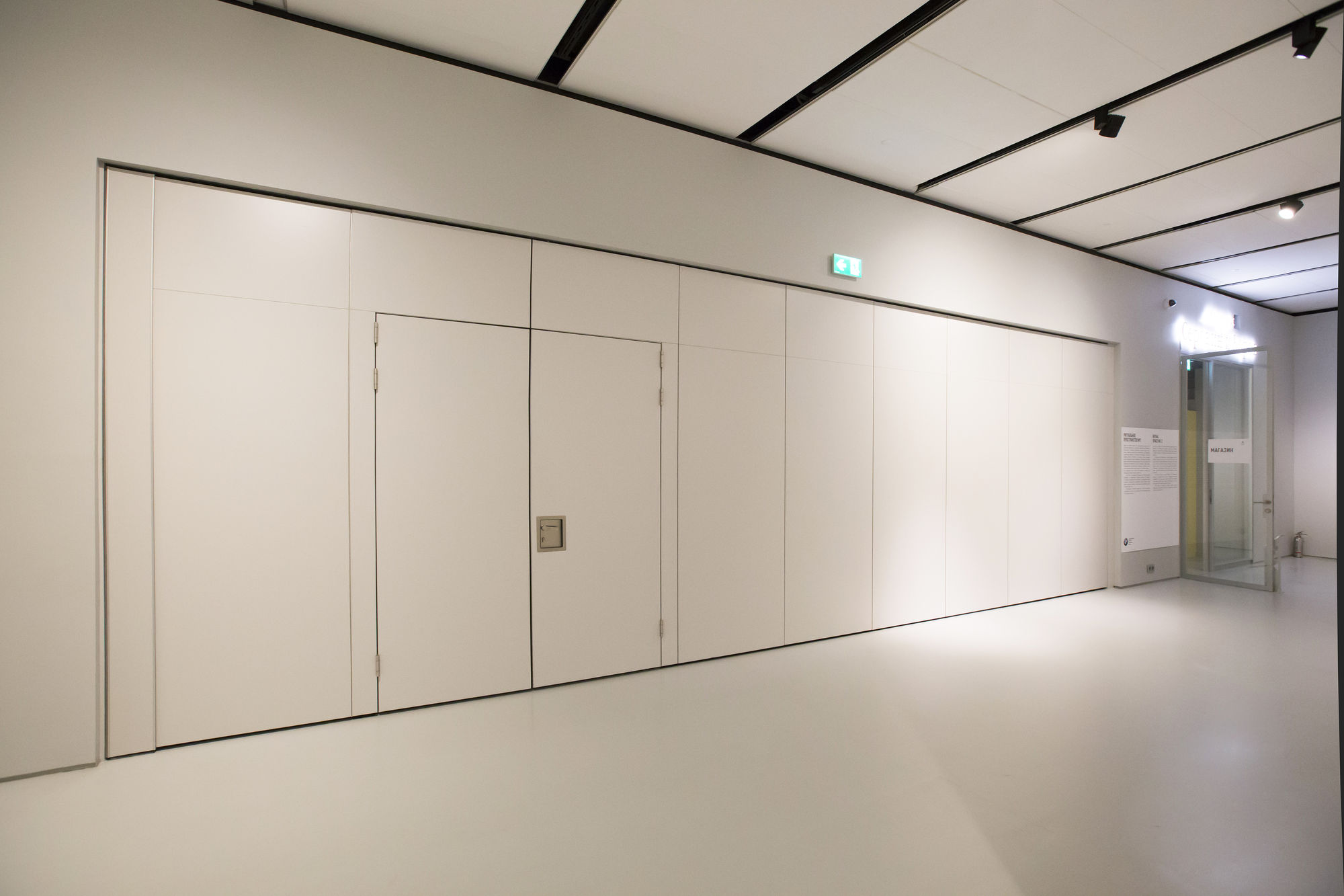 Фото Глухие раздвижные перегородки NAYADA SmartWall H5/H7