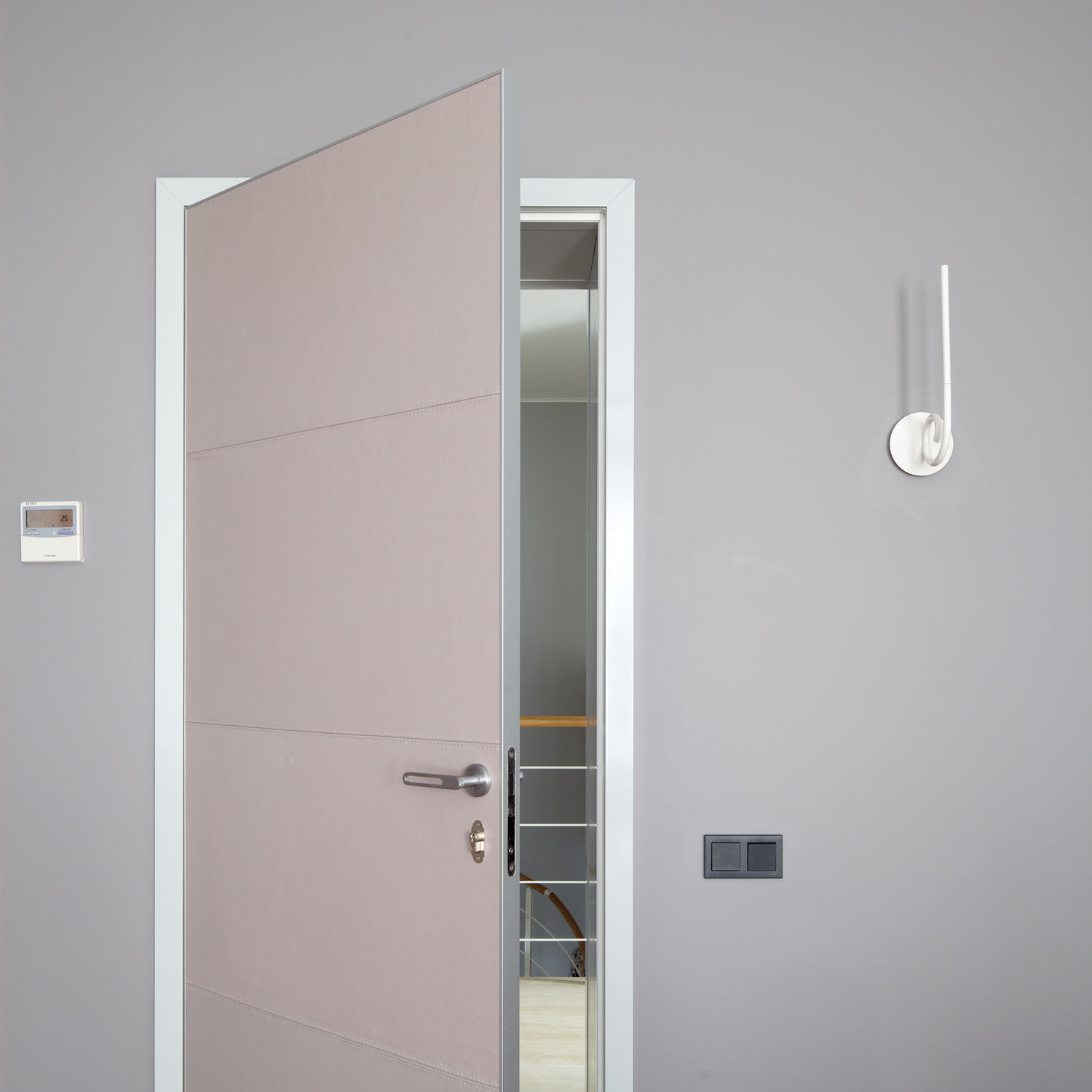 Фото Дверь в коже LEATHER