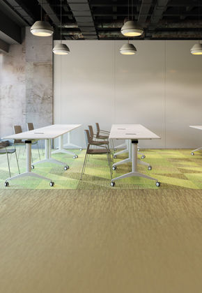 Новинка NAYADA: коллекция модульных столов LAVORO-Meeting