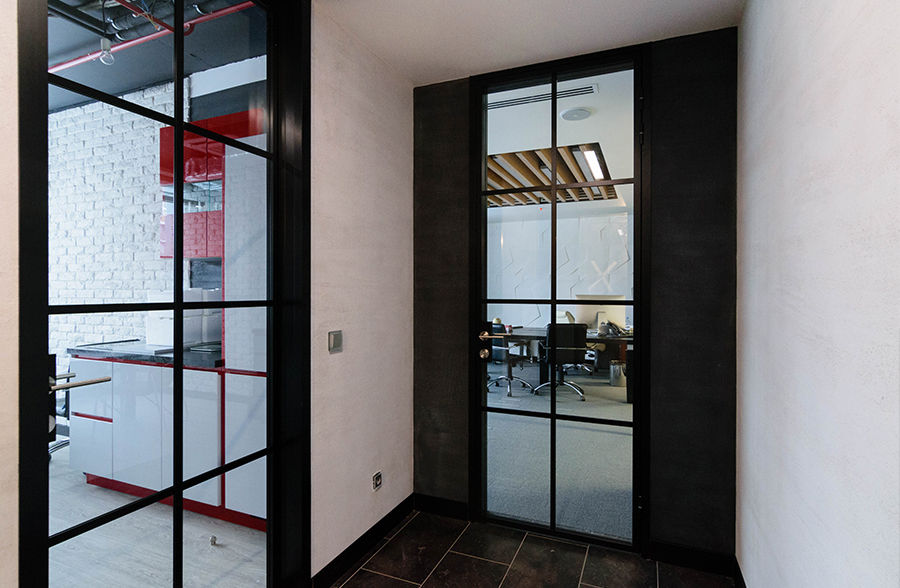 Двери NAYADA-Quadro подходят для установки во все стационарные системы перегородок NAYADA.