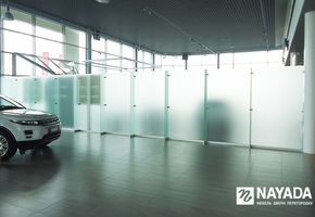 NAYADA-Crystal в проекте Автосалон Jaguar Land Rover Range Rover