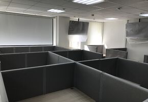 NAYADA-Optima + в проекте Установка мобильных перегородок и дверей в офисе компании 