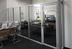 NAYADA-Standart в проекте Стеклянная перегородка в автоломбарде Московский капитал