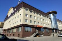 Монтаж навесного вентилируемого фасада БЦ Парус