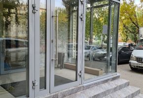 Остекленные фасадные конструкции для компании Флагман