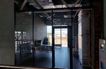 Изготовление стеклянной стационарной перегородки Nayada- Standart для ООО «Паритет Девелопмент»